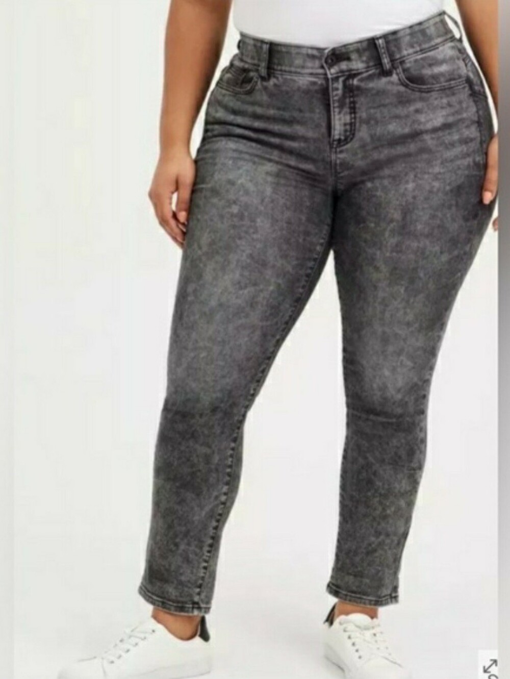 TORRID Bombshell Straight Gray Stonewash Jeans - Size 18R